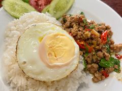 -Dang restaurant (patong phuket)