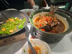 香酥大鲫鱼-费大厨辣椒炒肉(高铁吾悦广场店)
