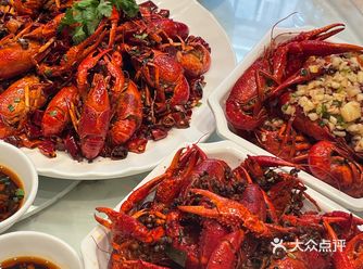闺蜜不远千里来合肥只为这一口龙虾
