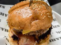 夏威夷牛肉汉堡-shark burger·鲨鱼汉堡(交子大道店)