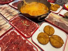 -毛辣果·贵州红酸汤牛肉火锅(西单店)