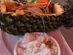 菠萝牛肉菜-Lanterns Vietnamese Restaurant