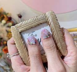 -花系美·美甲美睫精品店