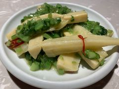 雪菜冬笋-松鹤面馆·古法焖肉面(观前店)