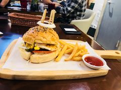 祖母超级至尊汉堡-G+KITCHEN(龙湖狮山天街店)