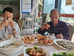 -鹏城人家海鲜酒家·23年老字号(较场尾店)