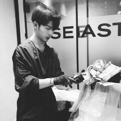 -SEBASTIAN塞巴斯汀