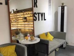 -罗伯特眼镜·蔡司官方授权(罗湖国贸店)