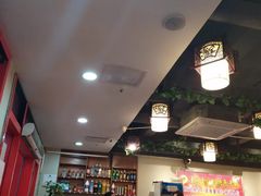 大堂-重庆金爪爪特色干锅(大竹林直营店)
