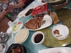 -六和聚传统烤鸭.天津菜(和平店)