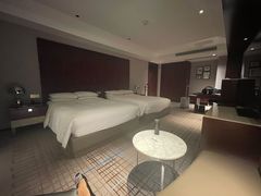 -上海龙之梦万丽酒店