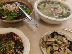 -茅屋大酒店