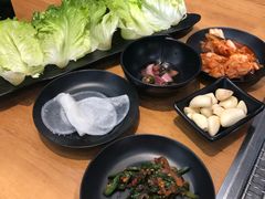 -肉甲韩国木炭烤肉(新壹街1店)