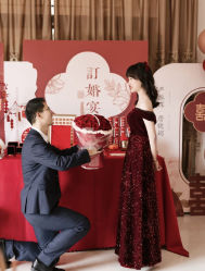 -莫小姐婚纱