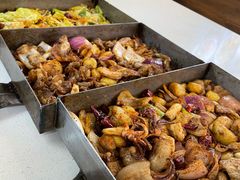 -老东镇啤酒屋海鲜加工·蒸汽海鲜·海鲜烧烤(台东店)