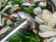 -芦茨金富饭庄·25年老字号·专做稻草鸡