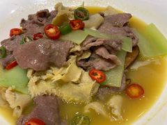 酸汤肥牛-金八仙酒店