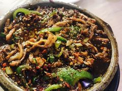 -梁师傅砂锅(哈达西街店)