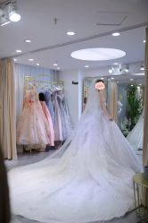 -台湾蔡美月婚纱租赁