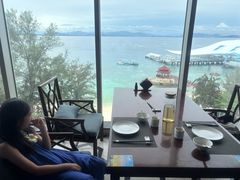 -蜈支洲岛珊瑚酒店临海阁中餐厅