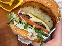 -The Habit Burger Grill 哈比特汉堡(世博店)