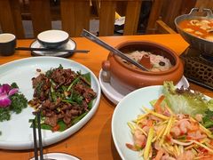 -老滇山寨•云南特色菜•地方菜•民族风情歌舞表演(金碧店)