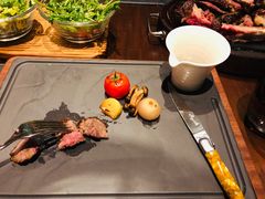 -恰餐厅及酒吧 CHAR Bar & Grill (北京丽都皇冠假日店)