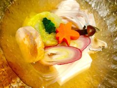 和牛刺身鱼子酱-桐寿司Sushi Tong