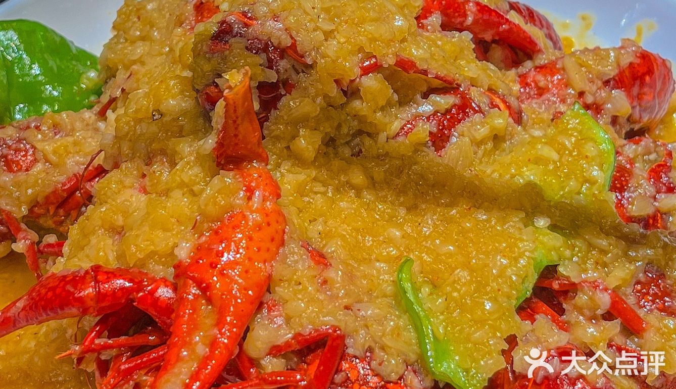 顶不住了！臭豆腐夹龙虾！南京必吃18年老店