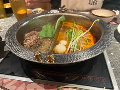 -牛YO寿喜烧·铁板烧和牛火锅自助(市府恒隆店)