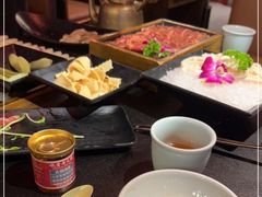 -吼堂老火锅(武汉 天地壹方南馆店)