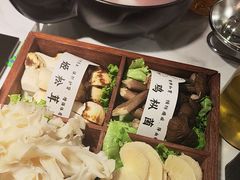 -椰子湾·海南火锅·糟粕醋·椰子鸡(正大广场店)