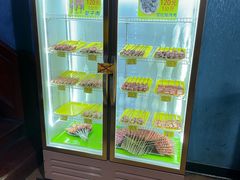 -烤肉小伙烤肉店