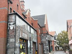 -钟书阁(松江泰晤士小镇店)