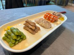 -HOMES上海本帮菜(襄阳公园店)