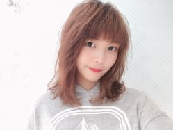 -HAIR CORNER