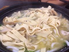 -丽虹云南过桥米线(兴工街店)