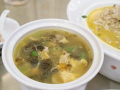 拆骨肉溜溜菜豌豆盅-苏启渔港(云南北路店)