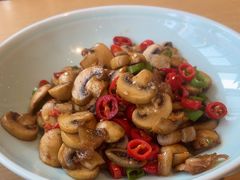 -渝信川菜 · 川味家常菜(财富购物中心店)