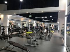 -健变健身俱乐部(前海天虹商场店)