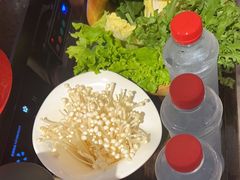 -醉董牛川派鲜肉自选火锅(烟台店)