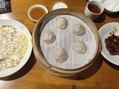 -乐忻皇朝(上海中心大厦店)