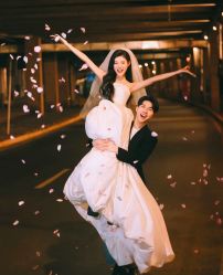-青禾蒙娜丽莎婚纱摄影(武汉总店)
