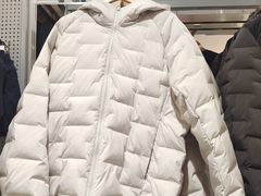 -优衣库(上海金桥国际商业广场店)