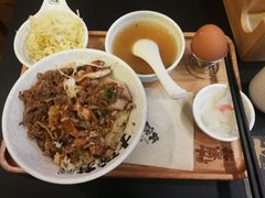 -熊吞·大碗丼烧肉饭(济宁万达广场店)