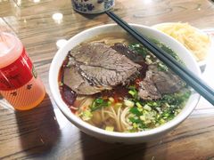 拉面-陇上全荟兰州传统牛肉面(延吉路店)