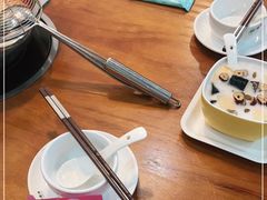 -老何家后安粉·糟粕醋海鲜火锅(三亚湾椰梦长廊店)