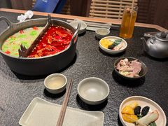 -三出山火锅(南京万象天地店)