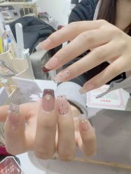 -瞧·享轻奢美甲美睫