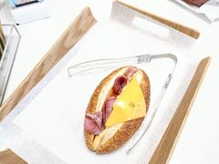 -好利来(青年宫店)